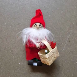 Jultomte med korg
