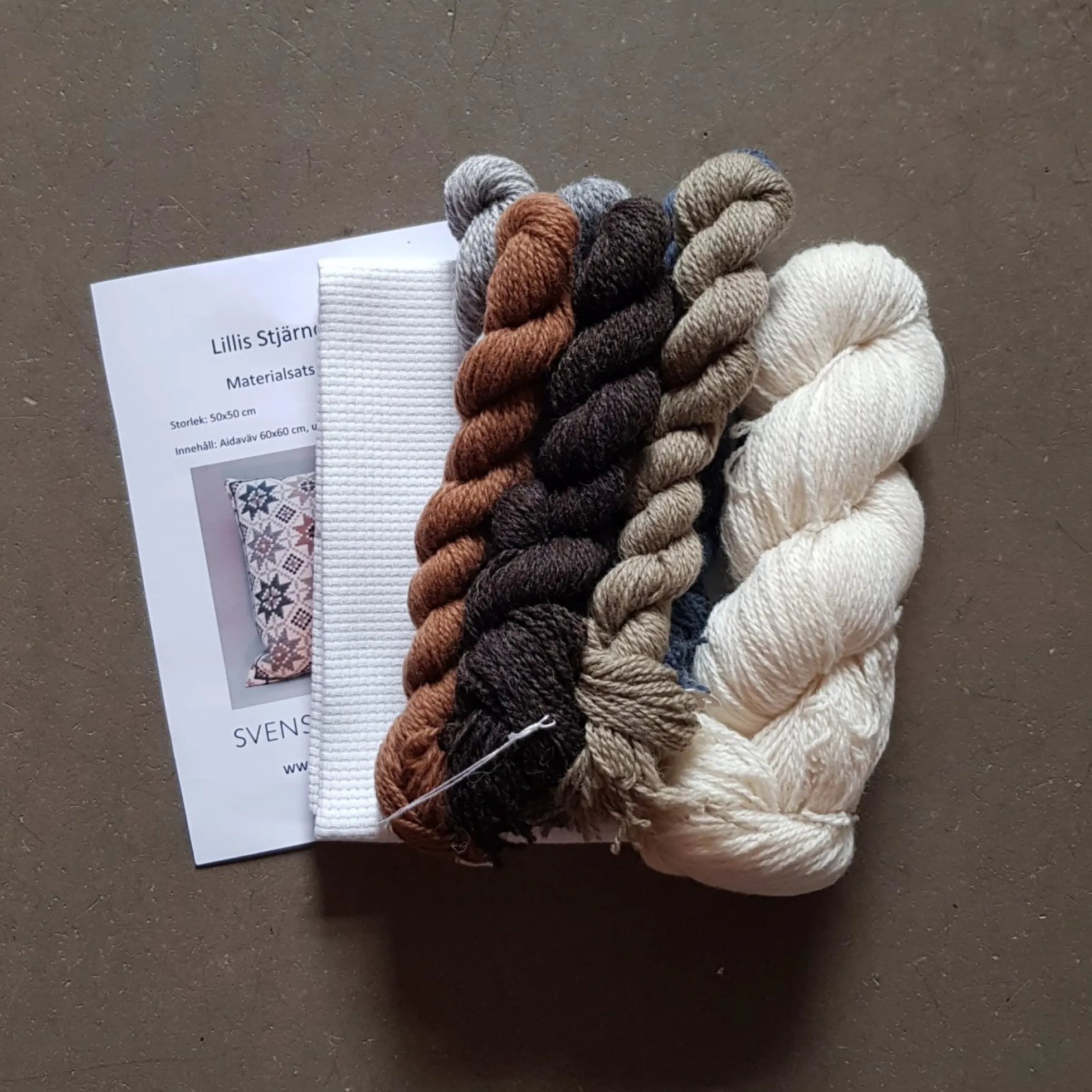 Lillis Stjärnor natur, broderikit