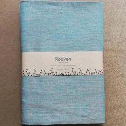 Rödven, turkos duk