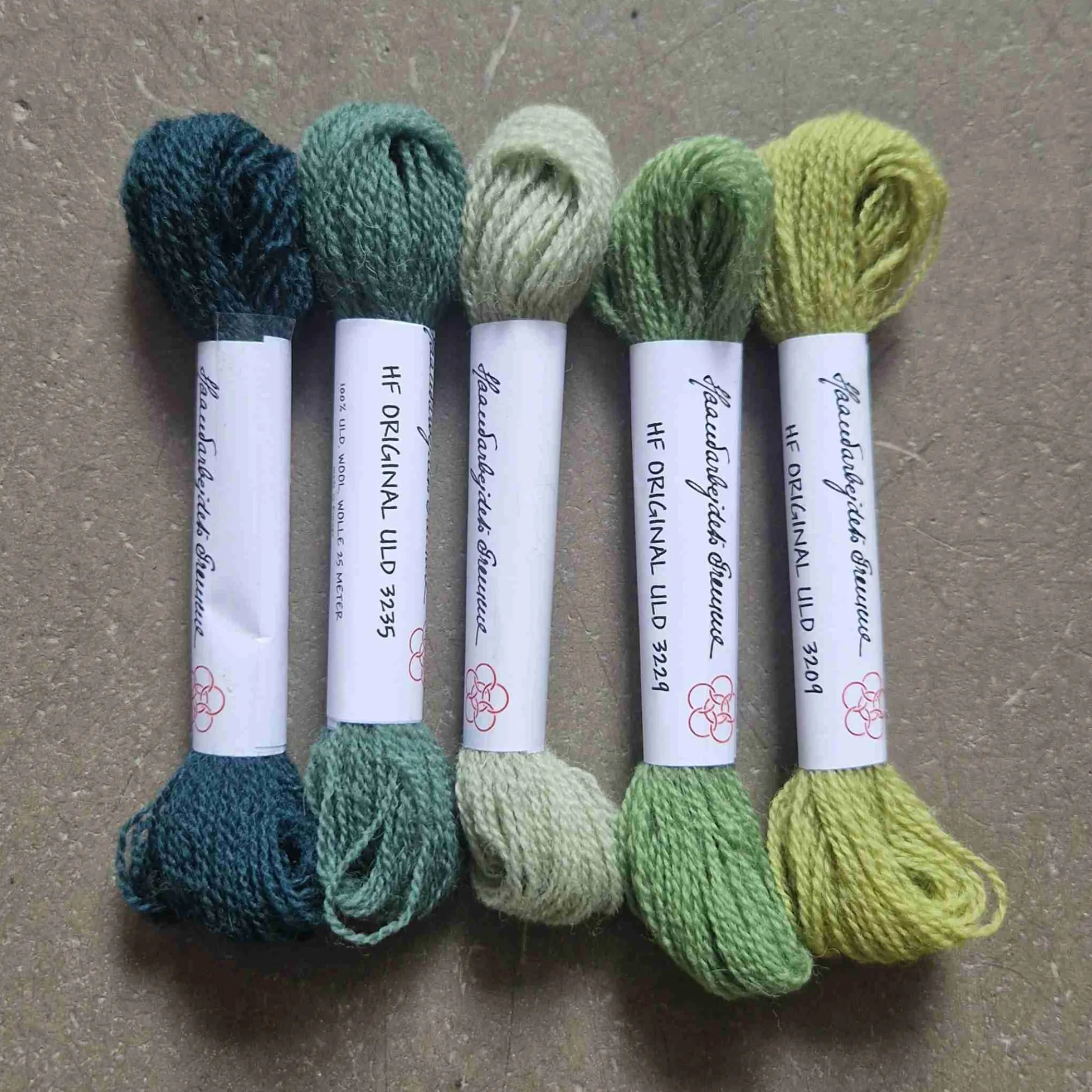 Ullgarn för broderi, grön